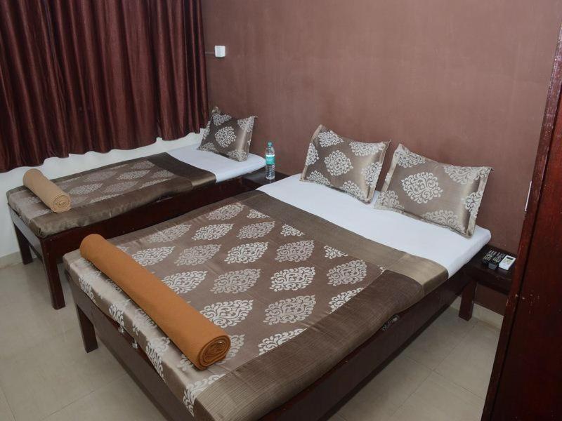 Nilraj Lodge Ratnāgiri Екстериор снимка