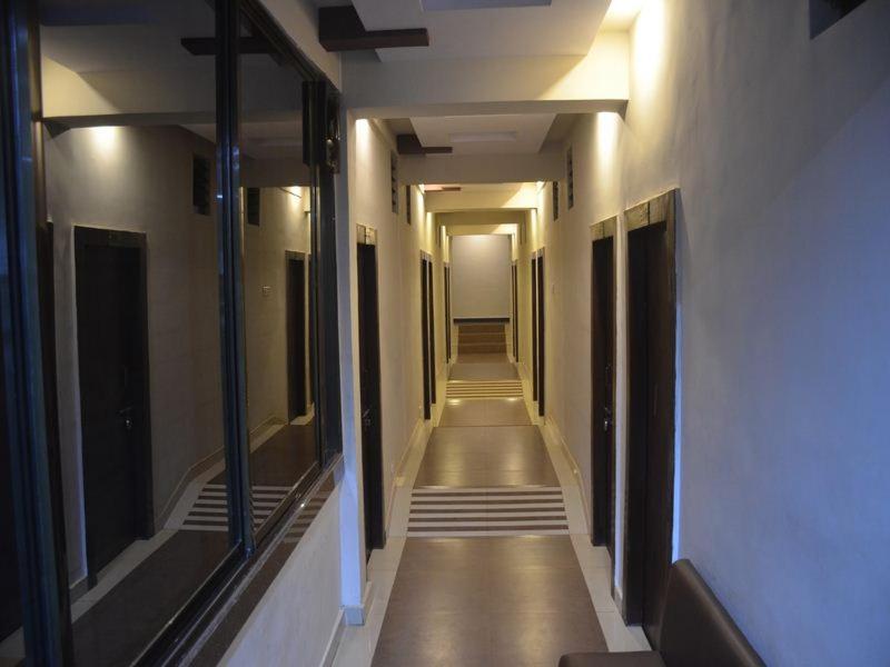 Nilraj Lodge Ratnāgiri Екстериор снимка